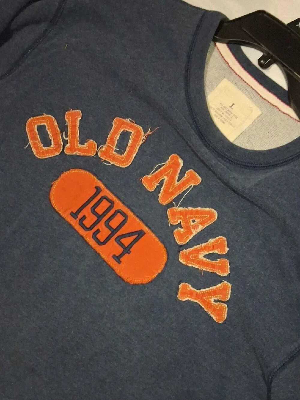 ✨RARE  Old Navy 1994 Embroidered Crewneck Sweatshirt XL✨
